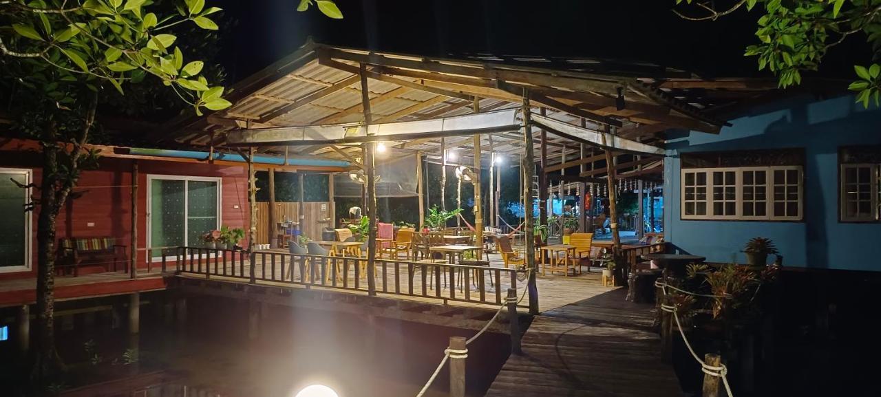 Ta Yai Homestay Ko Kut Bagian luar foto