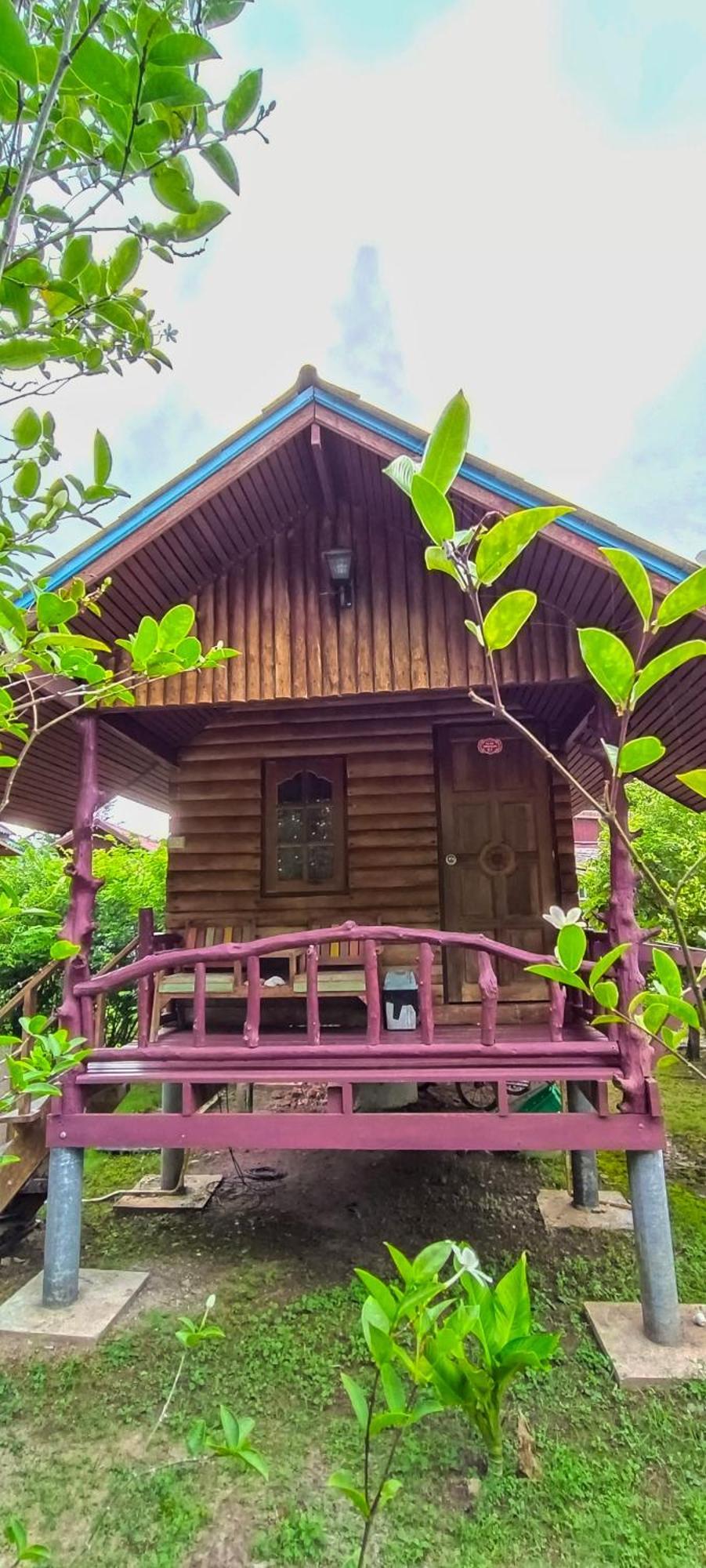 Ta Yai Homestay Ko Kut Bagian luar foto