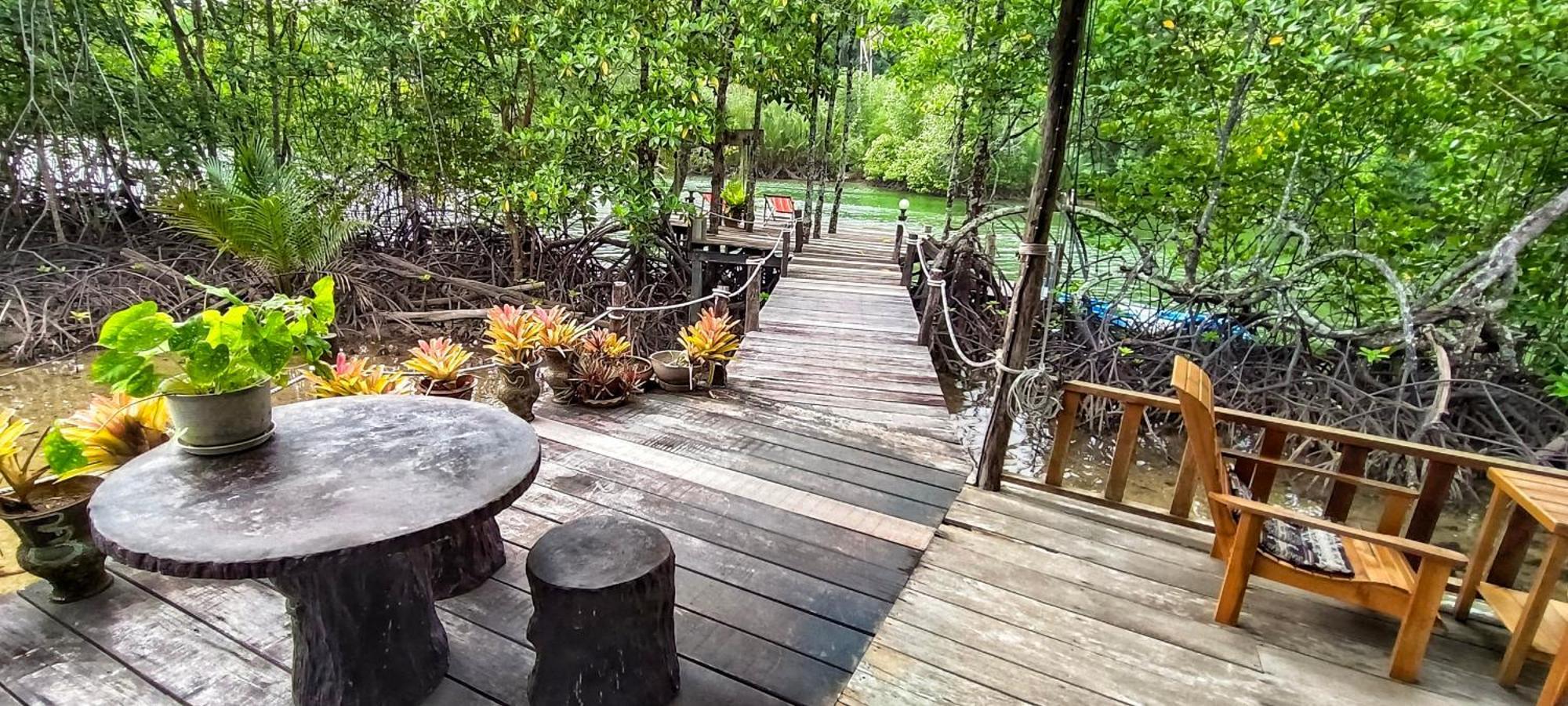 Ta Yai Homestay Ko Kut Bagian luar foto