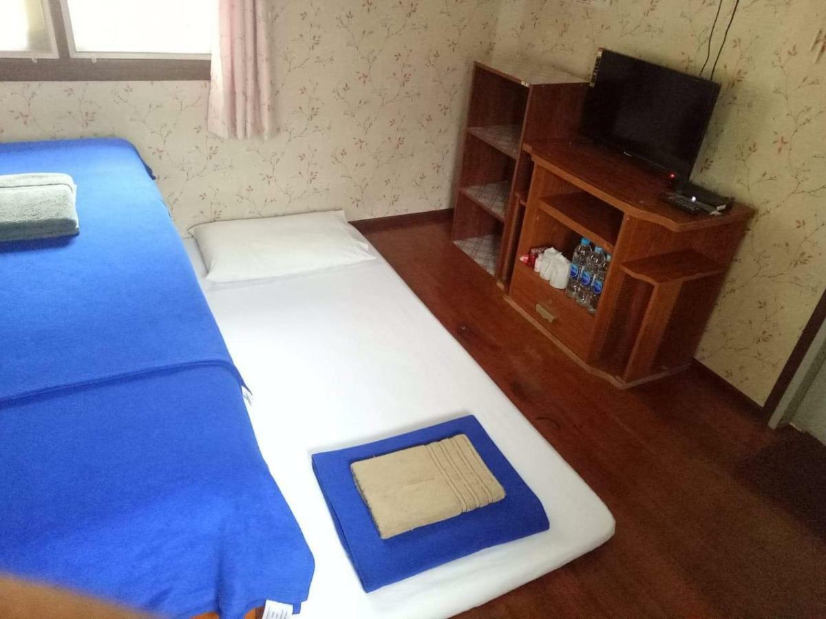 Ta Yai Homestay Ko Kut Bagian luar foto