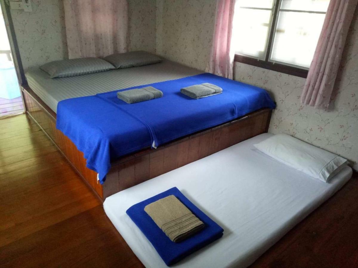 Ta Yai Homestay Ko Kut Bagian luar foto
